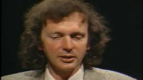 Morphogenetic Fields - A New Science of Life