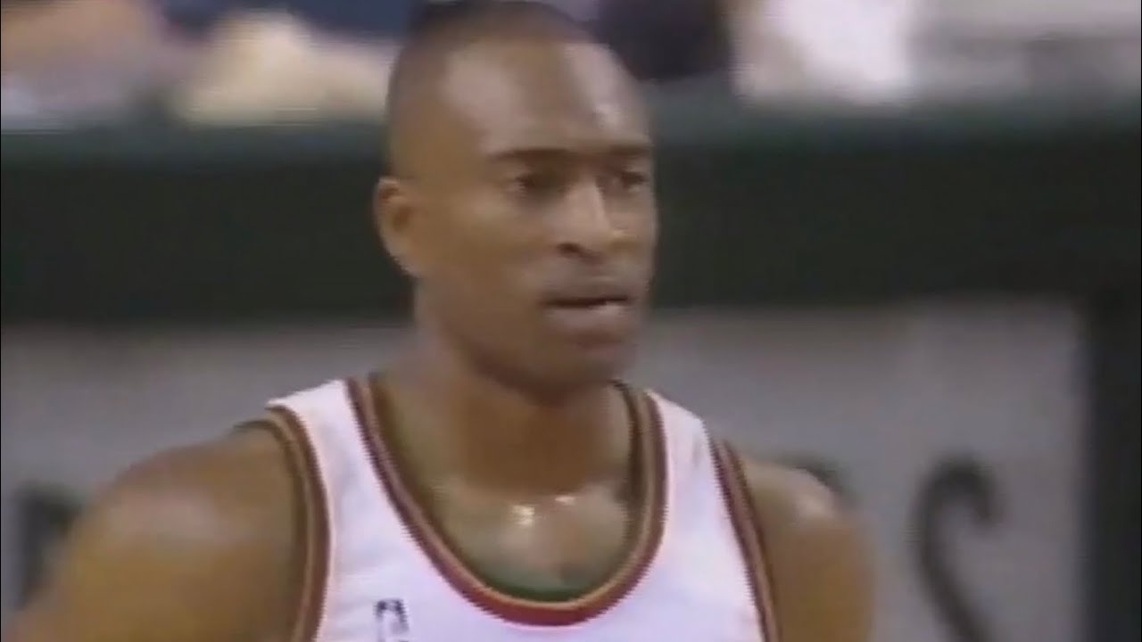 Hersey Hawkins Sonics 20pts vs Rockets (1998)