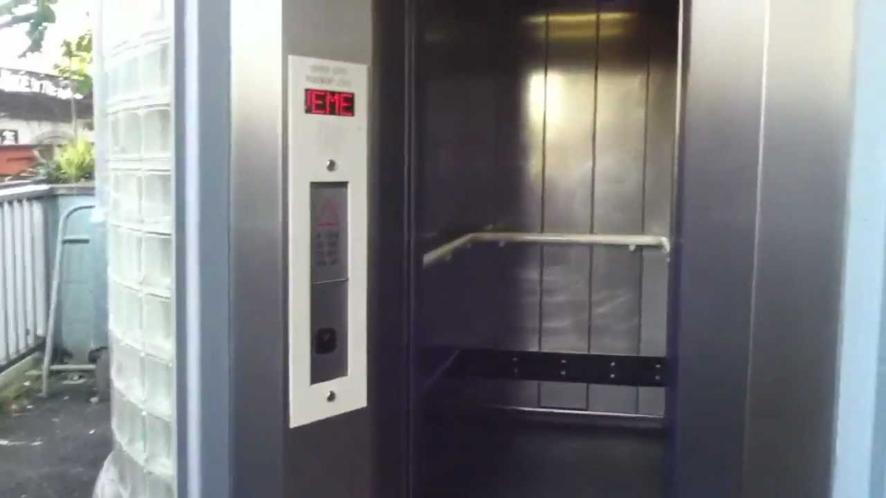 Broken Stannah lift at Waterloo station, London YouTube