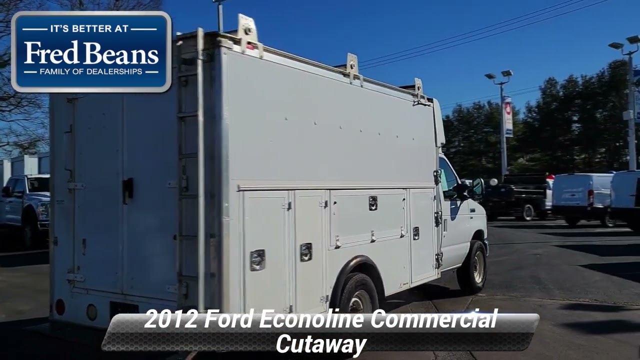 2012 Ford Econoline Commercial Cutaway E-350 Super Duty 138 5-Spd SRW