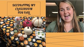 DECORATING MY CLASSROOM FOR HALLOWEEN || Come with me while I decorate my classroom for October