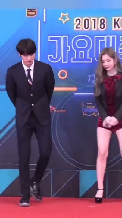Why Jin?? I can't stop laughing😂😂