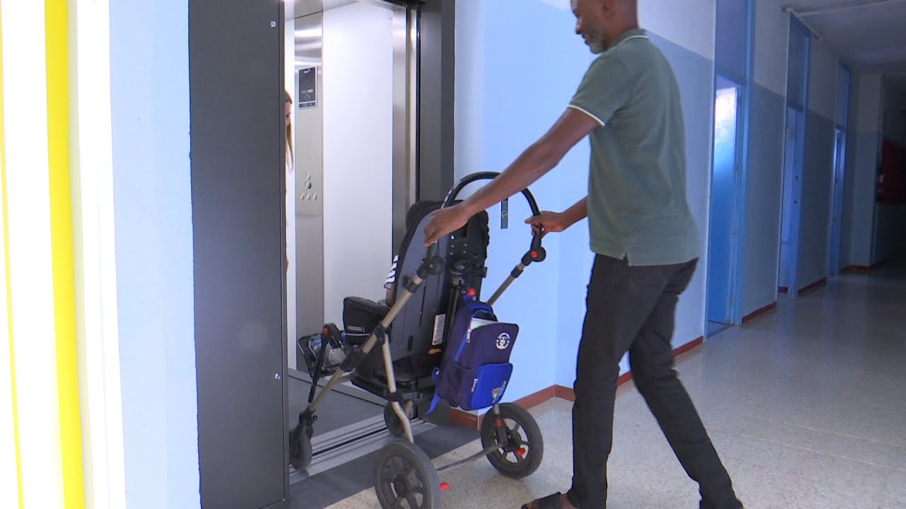 VOTV - L’escola Turó de Can Gili de Granollers estrena ascensor