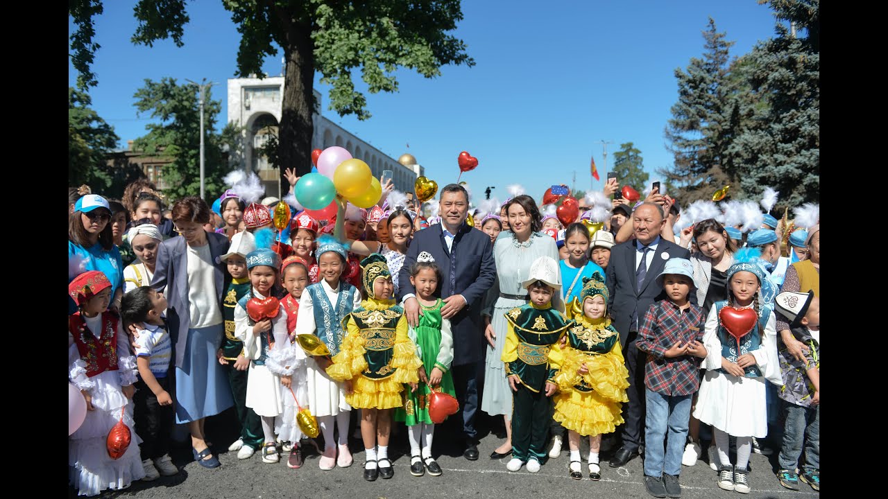 Садыр Жапаров: Балдар – ар бир улуттун, ар бир мамлекеттин келечеги, ой-кыялы, үмүт-тилеги! - ВИДЕО