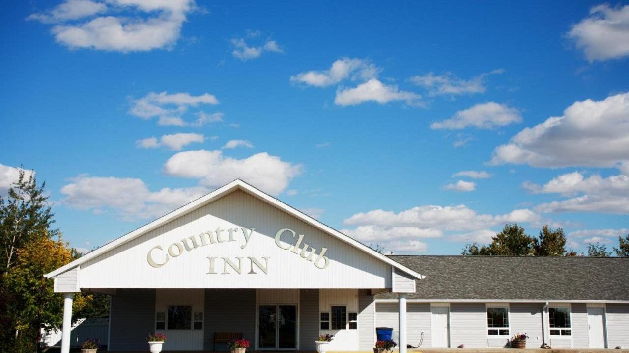 Country Club Inn, Lacombe, Canada