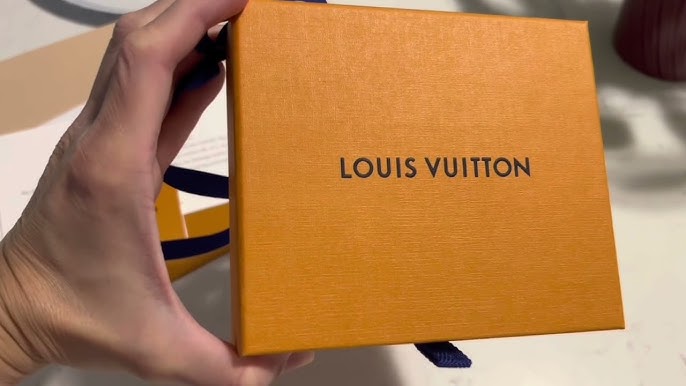 Louis Vuitton Monogram Empreinte Business Card Holder (SHF-vM4fYS