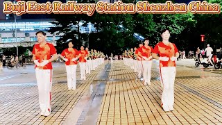 Incredible! Shenzhen, China, square dancing can actually make you younger.