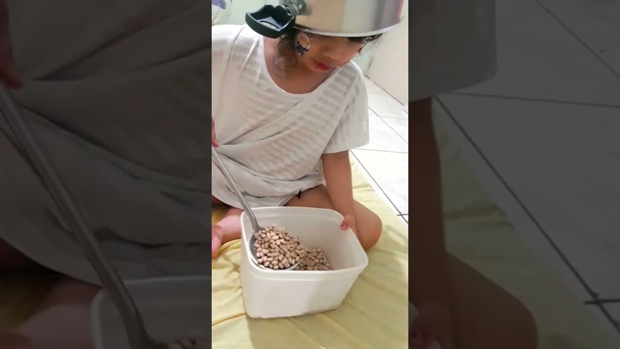 Menina brincando diversão