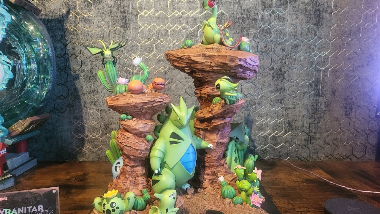 Pokemon statue: Tyranitar by PCHouse