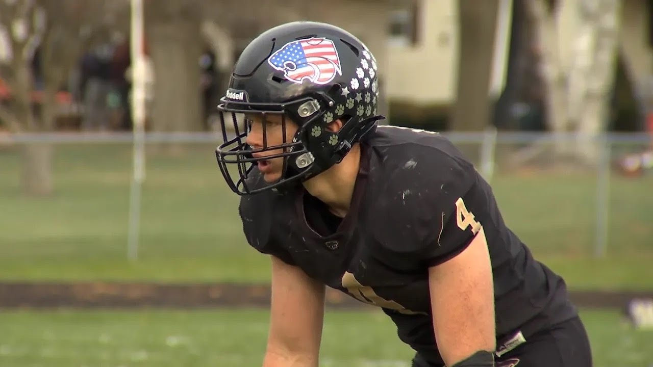 LenaWinslow football runs on Dunker; Gage among top players in NUIC