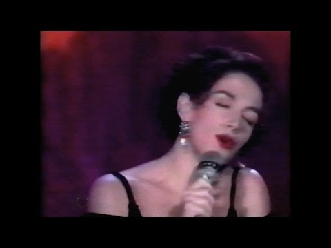 mecano---une-femme-avec-une-femme