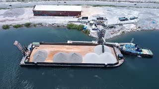 Jamaica Pre-Mix & Aggregates l Loading Barge | S2•E1 #kenworth #peterbilt #truck