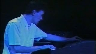 Simple Minds - Sweat In Bullet (Live) Cologne, 1982