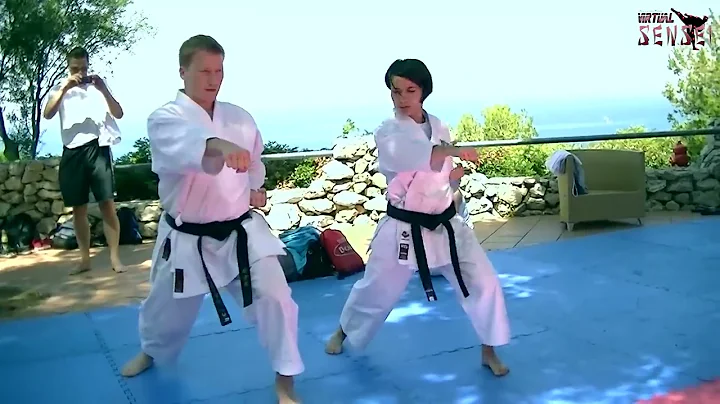 Viviana Bottaro teaching kata Unshu - Karate & Rel...