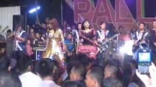 INUL DARATISTA feat WIWIK SAGITA om PALAPA.mpg