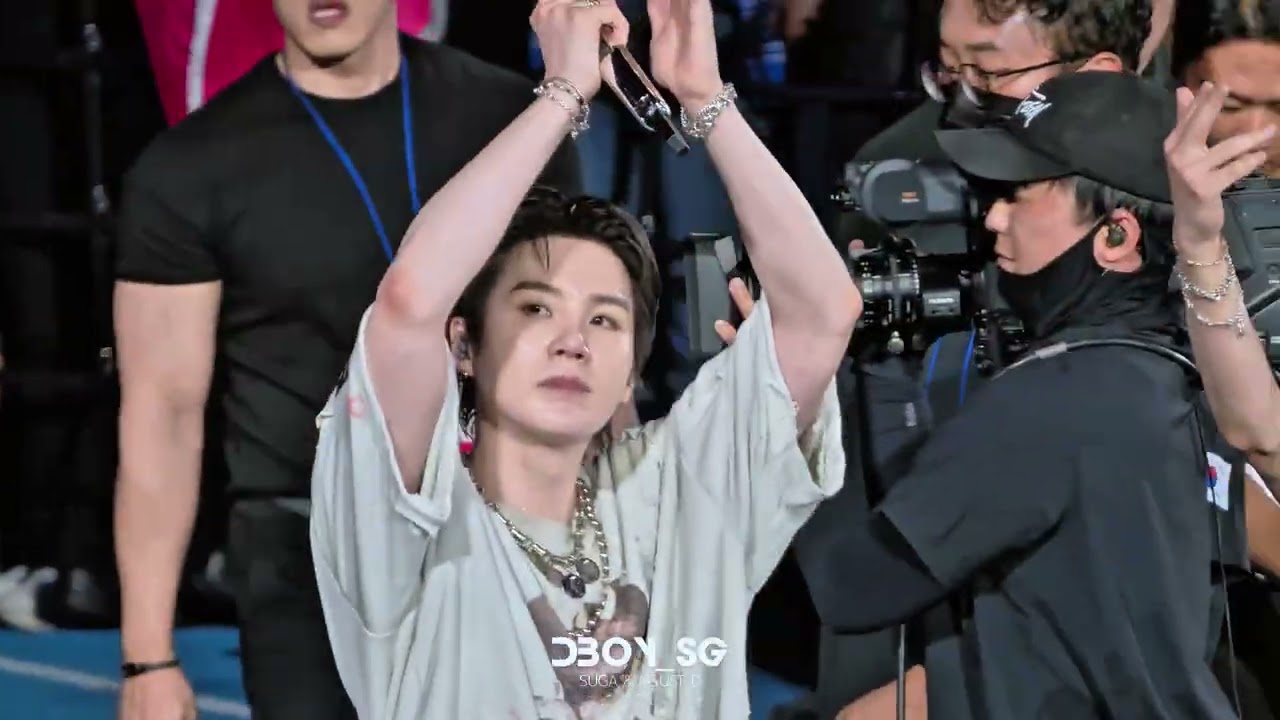 260612 BTS WORLD TOUR 'ARIRANG' IN BUSAN IDOL PARADE - YouTube