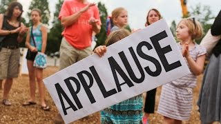 "APPLAUSE," world record performance at the Walker Art Center's Open Field
