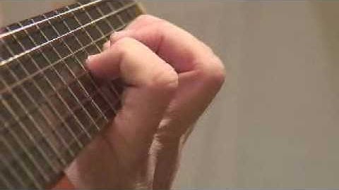 Douglas Niedt Tech Tip: Slurs Clip 11 - Finger Movement For Descending Slur Session 3