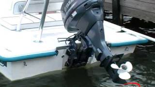 Yamaha F25 Outboard Review 2009 (HQ) - By BoatTEST.com