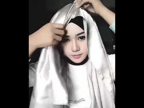 Cara Pakai Hijab Pashmina Satin