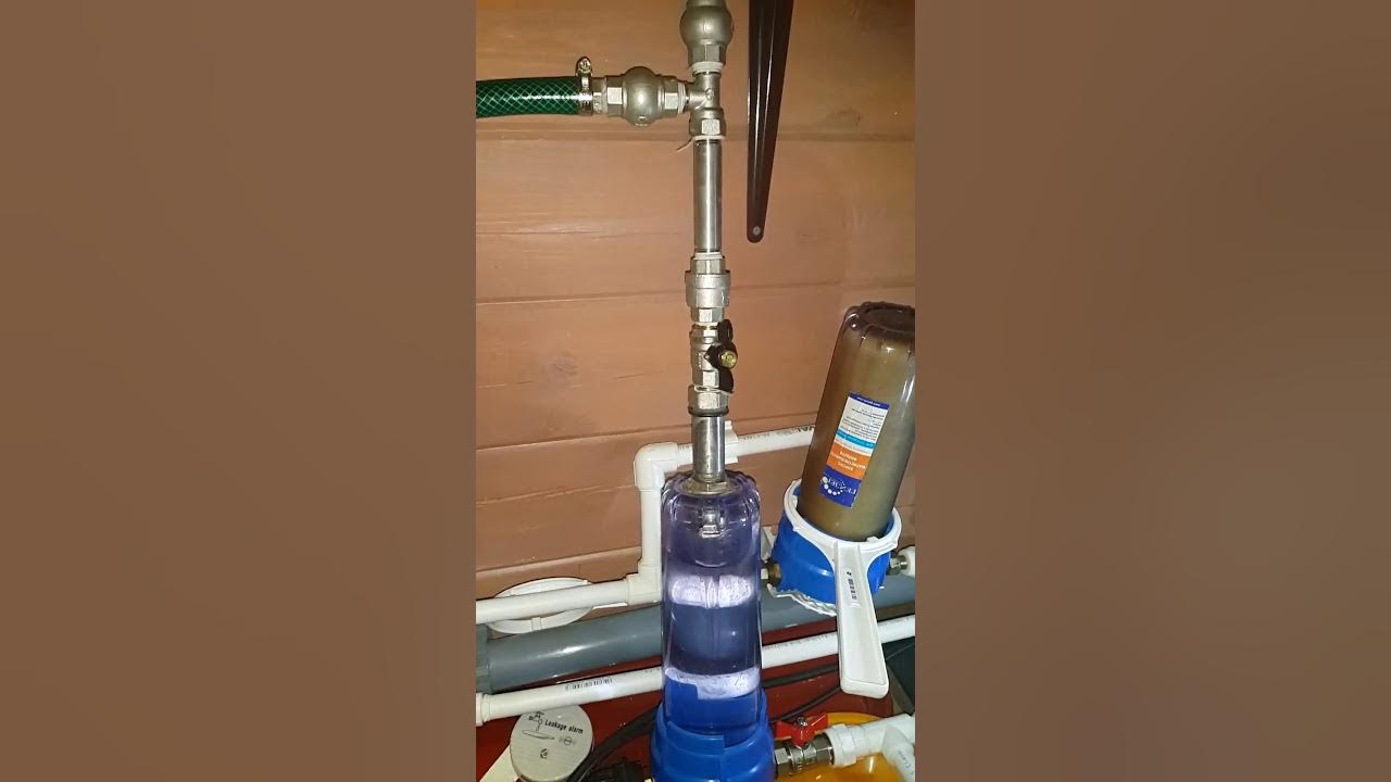 Сухой водопровод круглый год. Сухой ввод из скважины в дом. Схема обустройства колодца для водоснабжения. Схема подключения летнего водопровода на даче. Сухой ввод из скважины в дом.