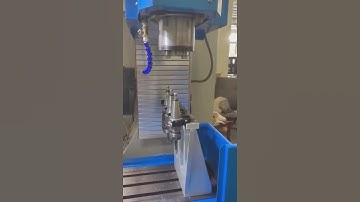 Automatic Change Tool Small 3 Axis CNC Milling Machine XK7124 / Sp2211-T CNC Mill Machine