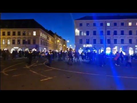 München Munich Germany Bayern läuft 09.03.2022
