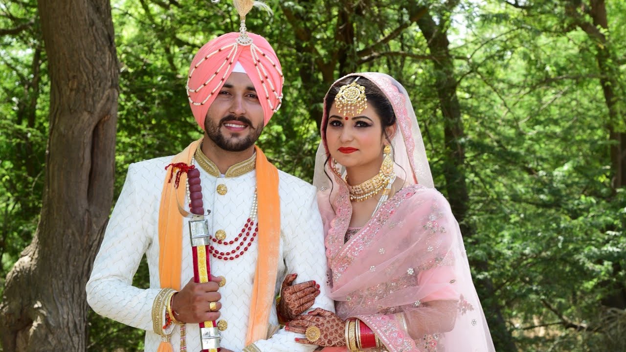 Punjabi Couple Wedding Photoshoot