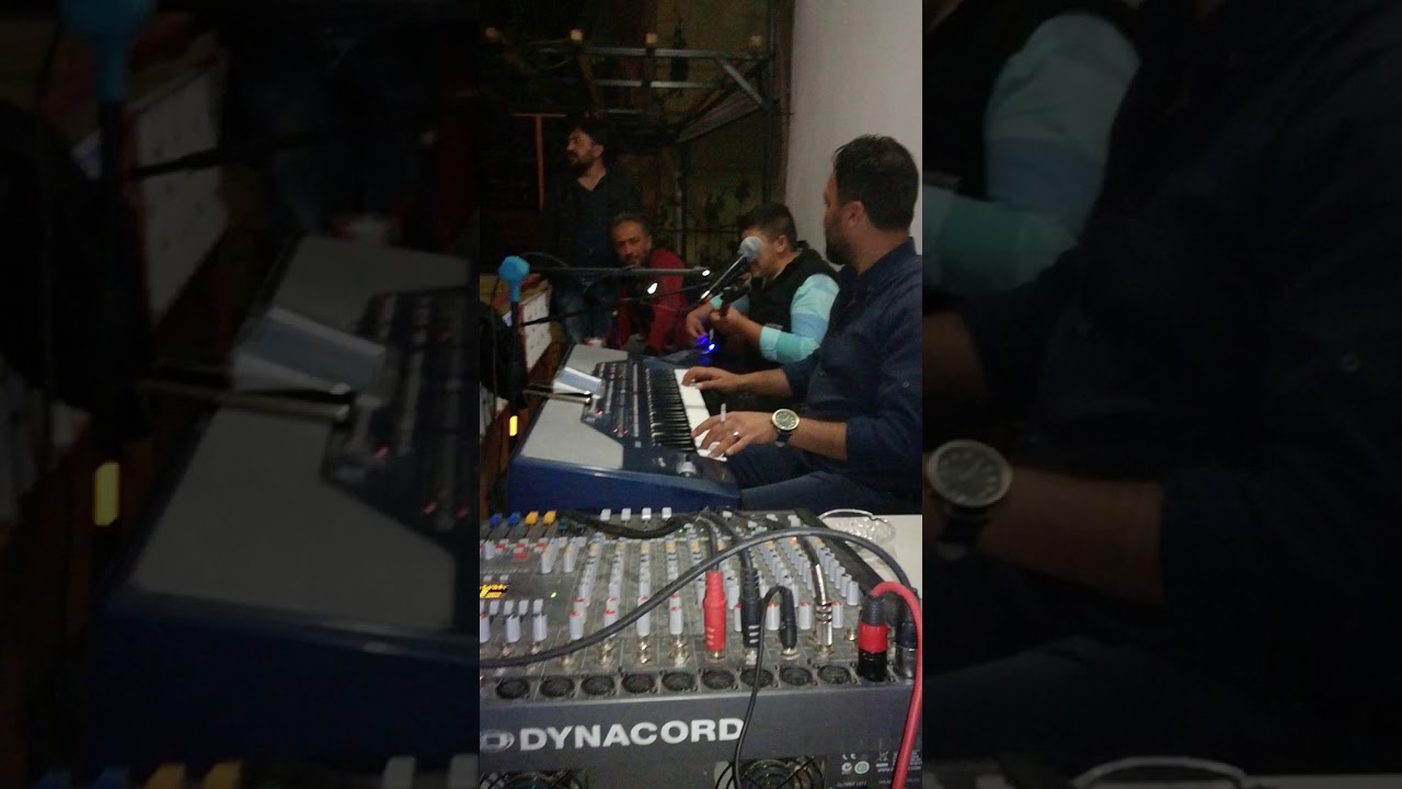 Oyun havası karışık ☝🙅🙈👯🎼🎹🎤