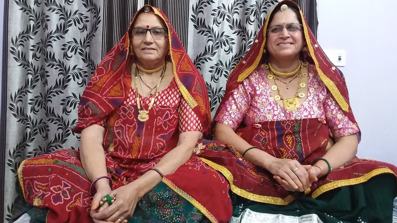 घोङी गीत। घोङी ऐ नीरू नागर पान जल जमना रो ठंडो नीर सगा री पोल्या सोना रो तोरण मार...। Bani Bana Geet