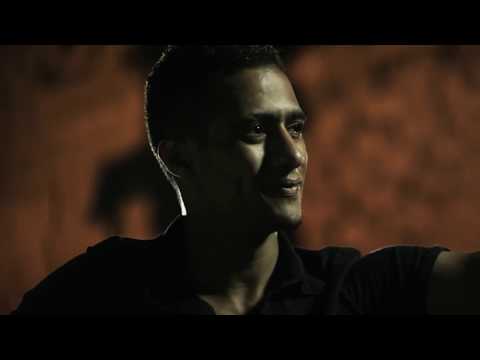 لا تحكم علي أحد