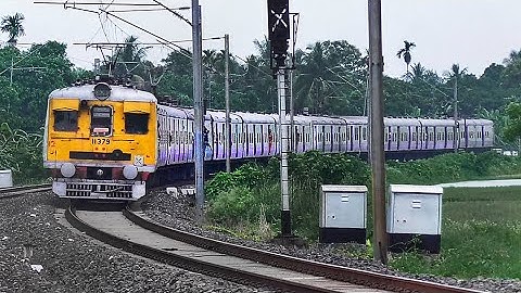 Super Speedy Old Model EMU Local Trains Speeding in Huge Curve back to back | Eastern Railways