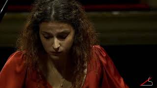 Maya Oganyan plays Debussy & Schumann, Solo Final at Verona Competition