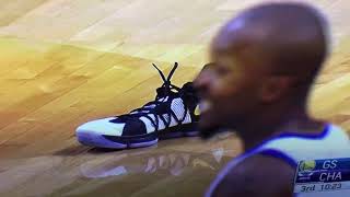 Kevin Durant Loses Shoe vs. CHA (12/6/2017)
