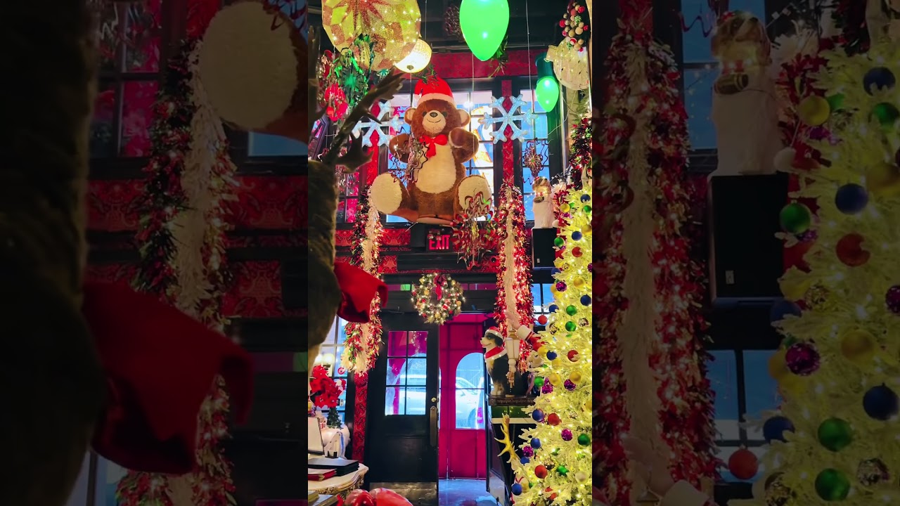 Papillon Bistro & Bar Christmas Holiday Decorations 2024 in Manhattan, New York City