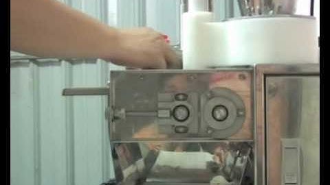 TF-25 Semi-automatic Tabletop Dumpling Machine