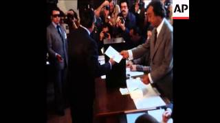 Celebrity SYND 25 4 76 VOTING IN LISBON Wealth