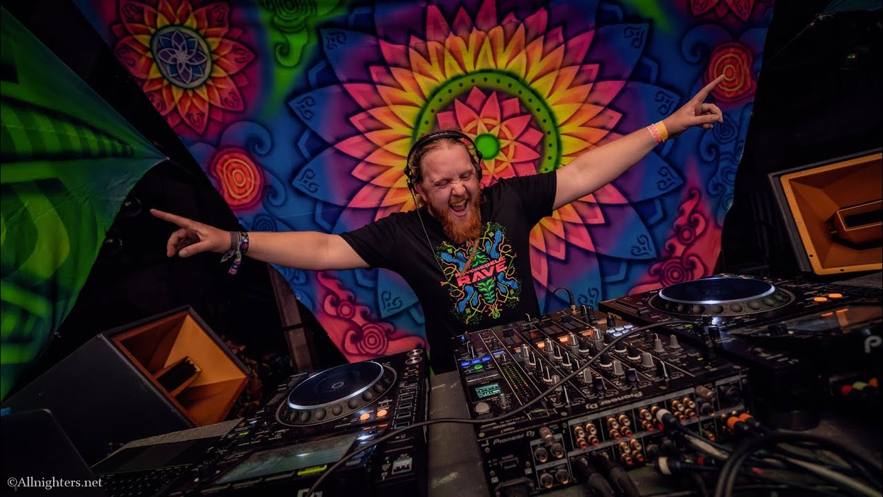 Psychadelic Rave Transient Disorder at Psychedelic Rave presents Time Traveler - YouTube