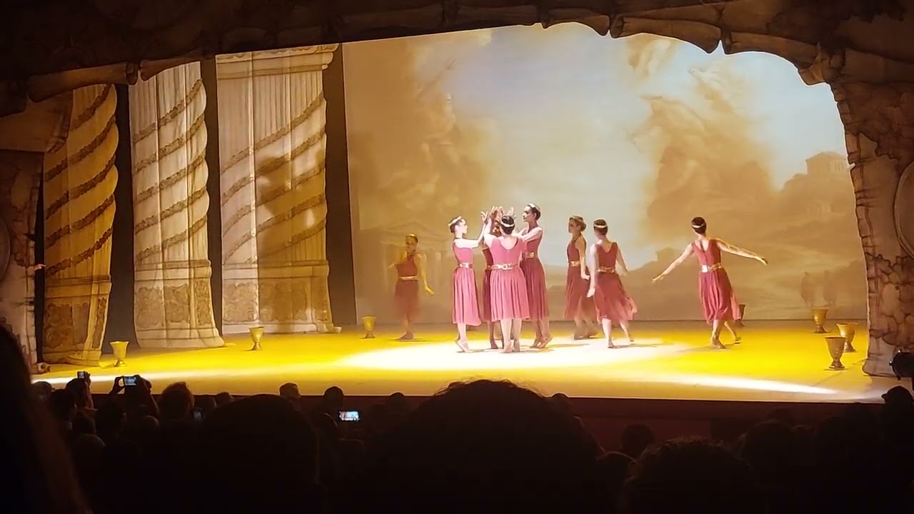 Grécia  - Coreografia: Helas - Studio de Ballet Juliana Maciel 