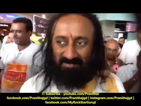 Welcoming Sri Sri Ravi Shankar Gurudev at Airport - YouTube