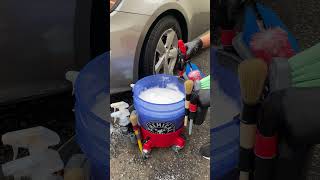 Ultimate wheel clean! #shorts #detailing #wheels #kia #carcare #howto #diy #carcare #carcleaning
