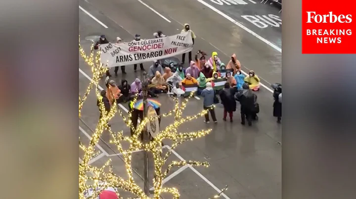 SHOCK MOMENT: Pro-Palestinian Protesters Interrupt The Macy’s Thanksgiving Day Parade In NYC