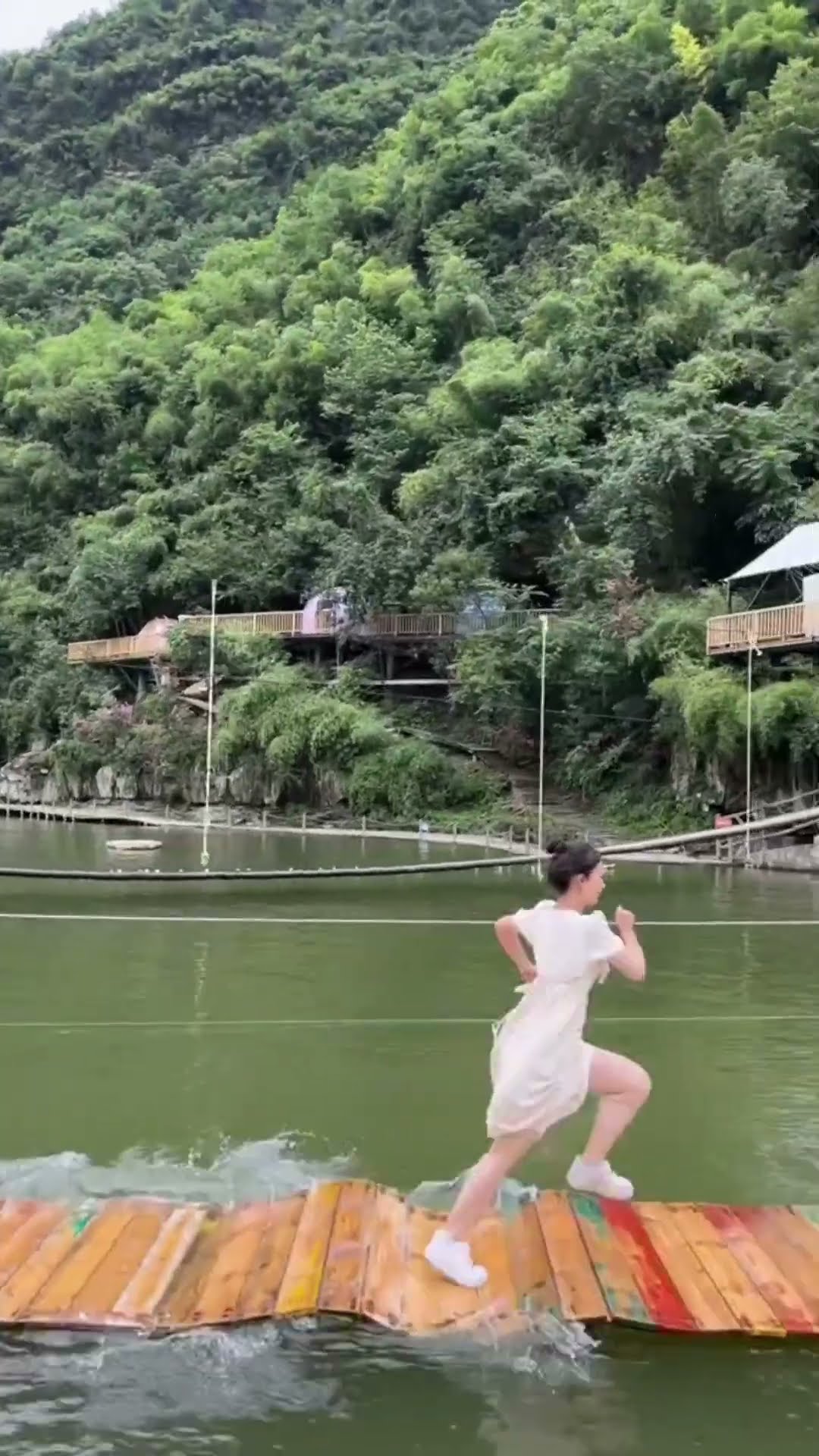 Barefoot It's awesome to run ??Water Gun Parkour Can you do it?