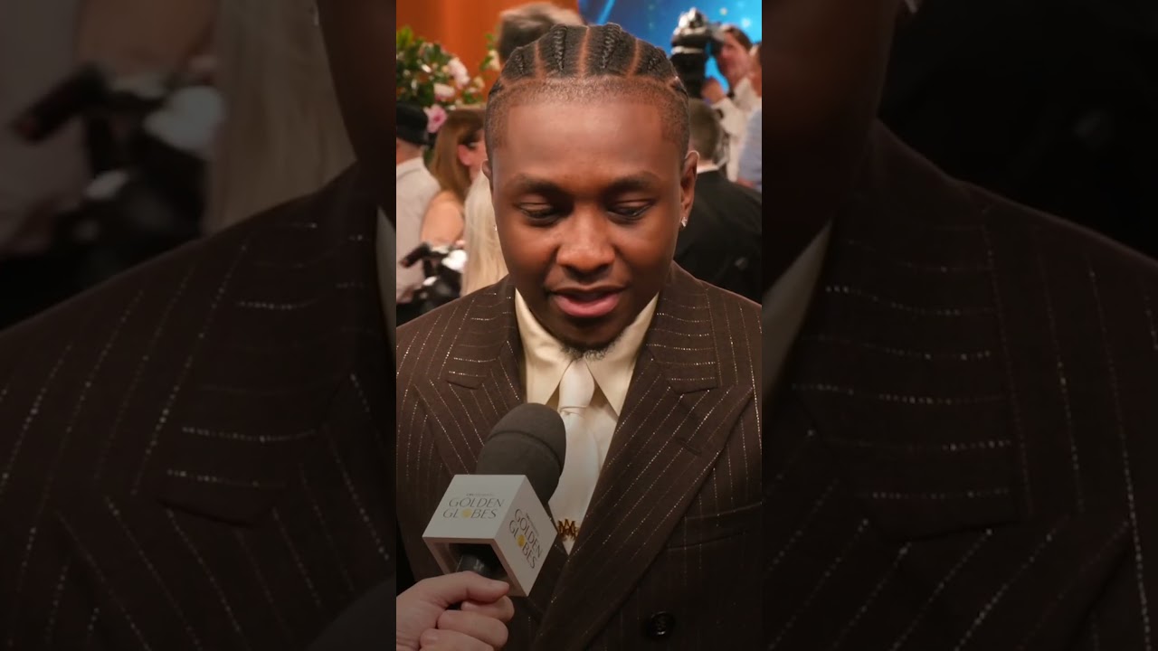 Drop the link to your #GoldenGlobes GRWM playlist immediately, #MilesCaton! 🎧