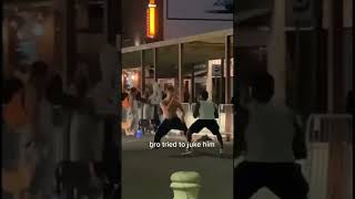Guy Pulls Out Knife Sim Street Fight
