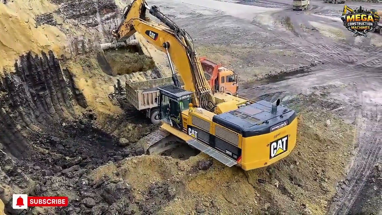 CAT 385C Beast Mode – Lightning-Fast Truck & Dumper Loading in Mega Mine!