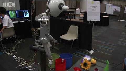Simon the robot helps around the house, learns new tasks