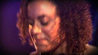 Carita La Niña at Starlight