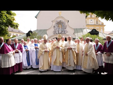 Gratulation - Bischof em. Wilhelm Schraml feiert in Altötting seinen 80. Geburtstag