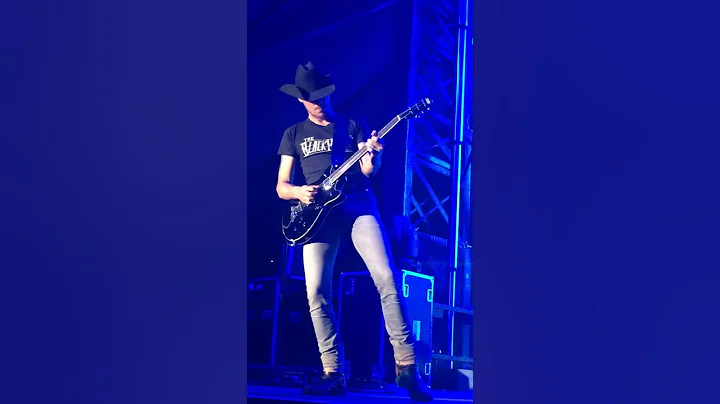 Brian Layson guitar solo